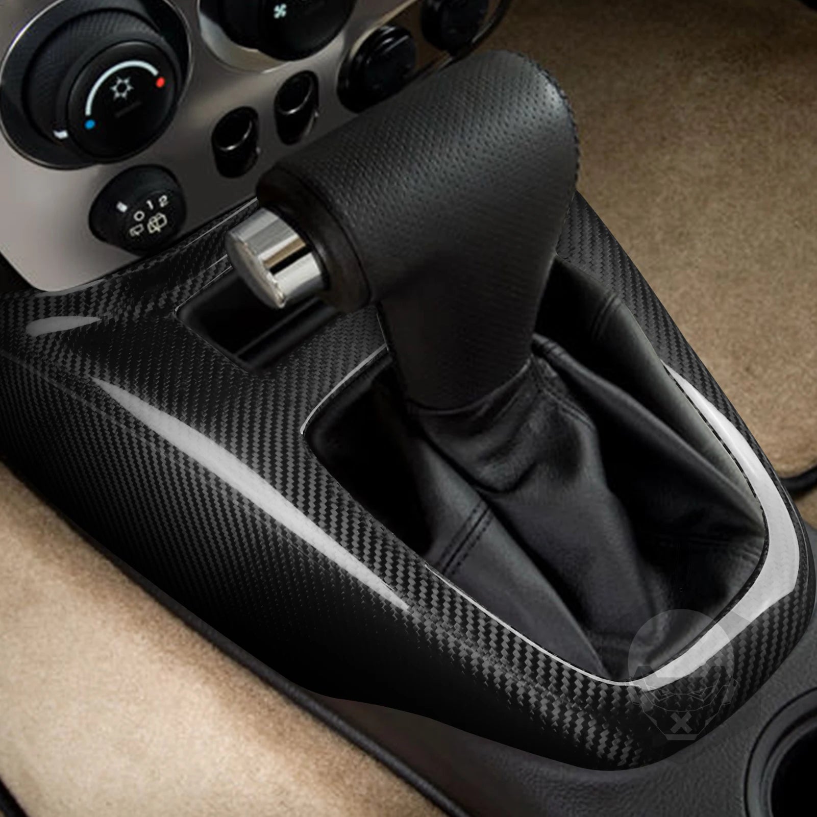 Dry Carbon Fiber Central Control & Gear Shift Panel for Hummer H3 (2007–2010)