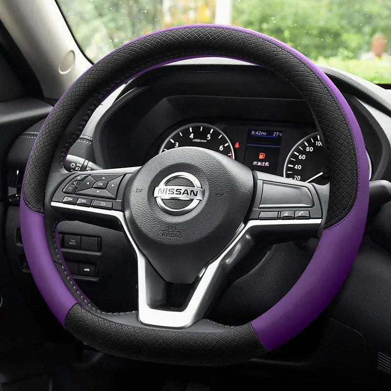 Steering wheel cover suitable for nissan