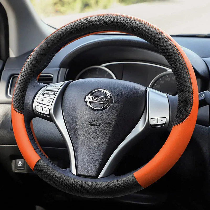 Steering wheel cover suitable for nissan